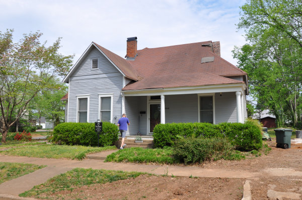 801 Ward Avenue NE