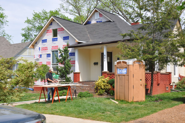 807 Ward Avenue NE