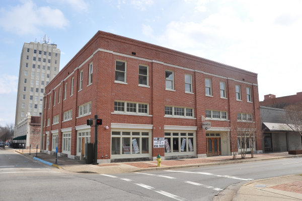 116 Washington Street NE