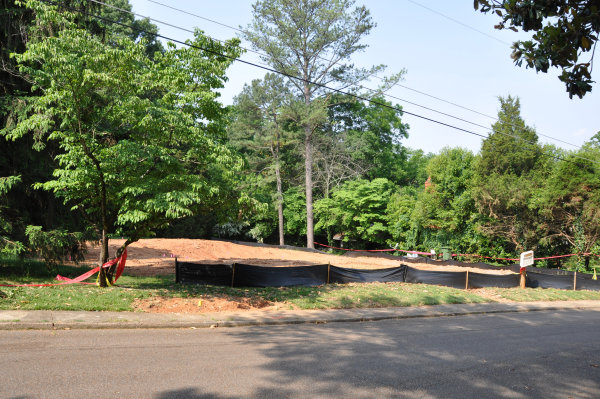 306 White Circle SE