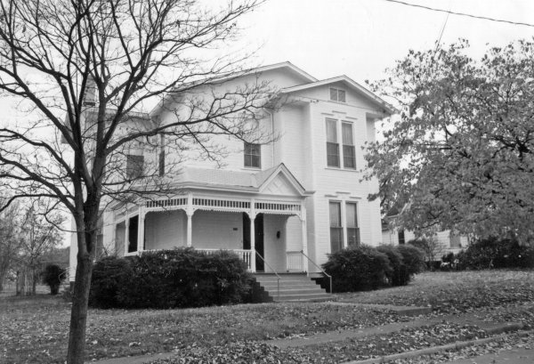 315 White Street SE