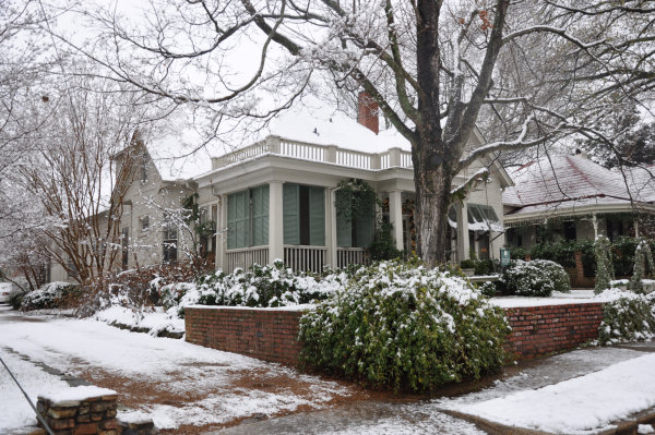 317 White Street SE