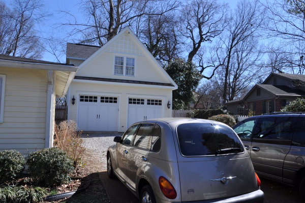400 White Street SE