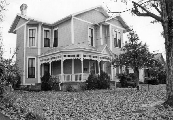 403 White Street SE