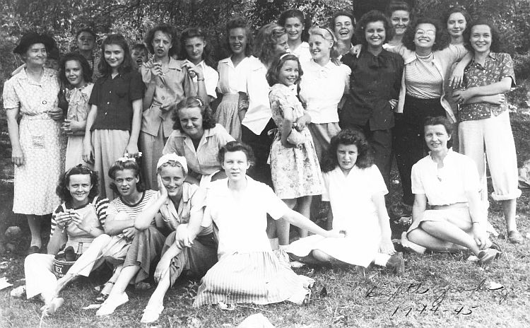 8th Grade Picnic, 1944-45
